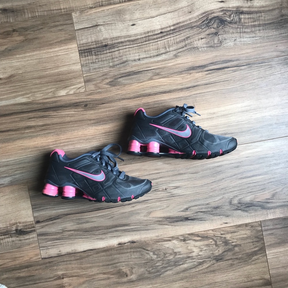 Nike shoxs